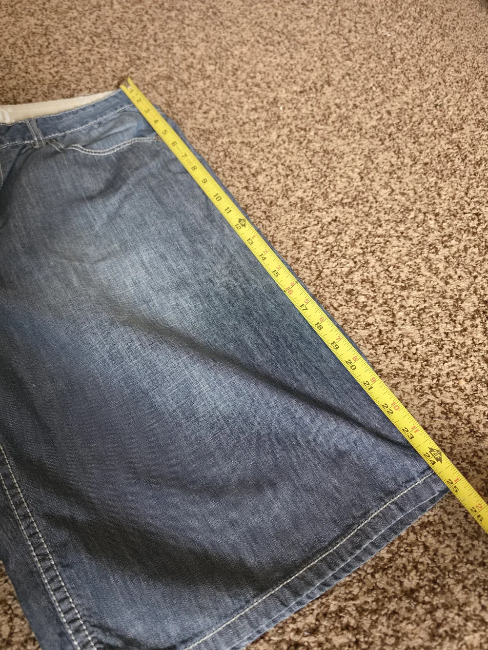 Vintage Y2K Ecko Unltd. Men's Size 38 Baggy Embroidered Blue Denim Shorts